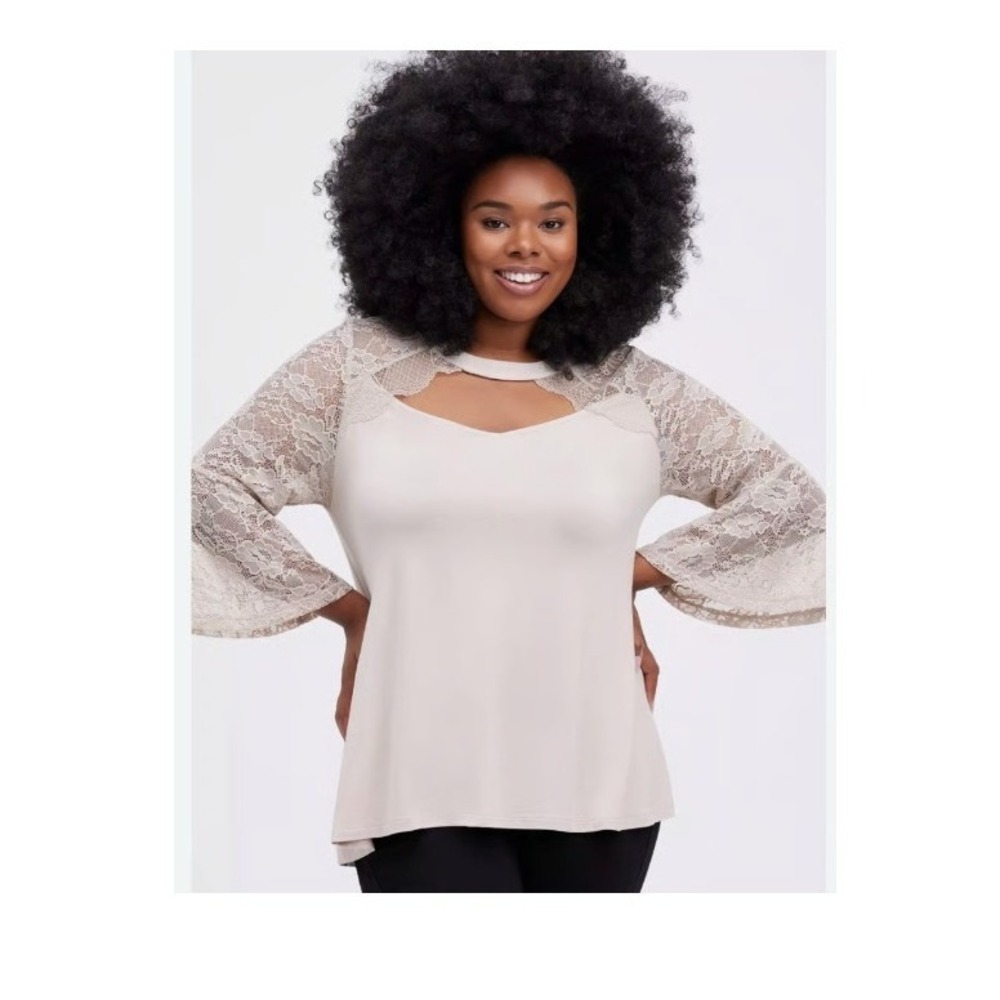 Torrid Super Soft Knits Tan Beige Lace Bell Sleeve Cutout Top Plus Size 2 2X - Picture 8 of 8